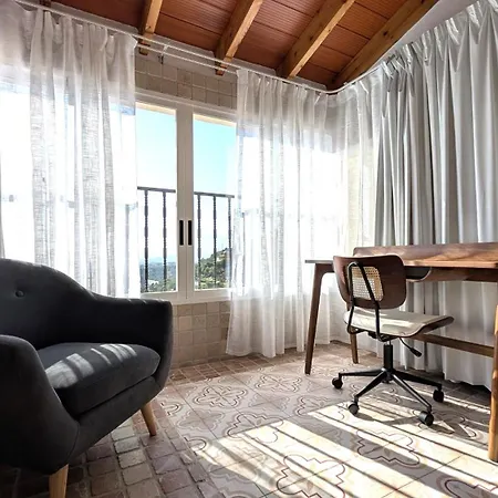 Hills Sea View Tatil Evi Altea