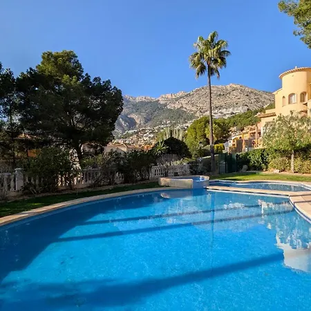 Hills Sea View Tatil Evi Altea